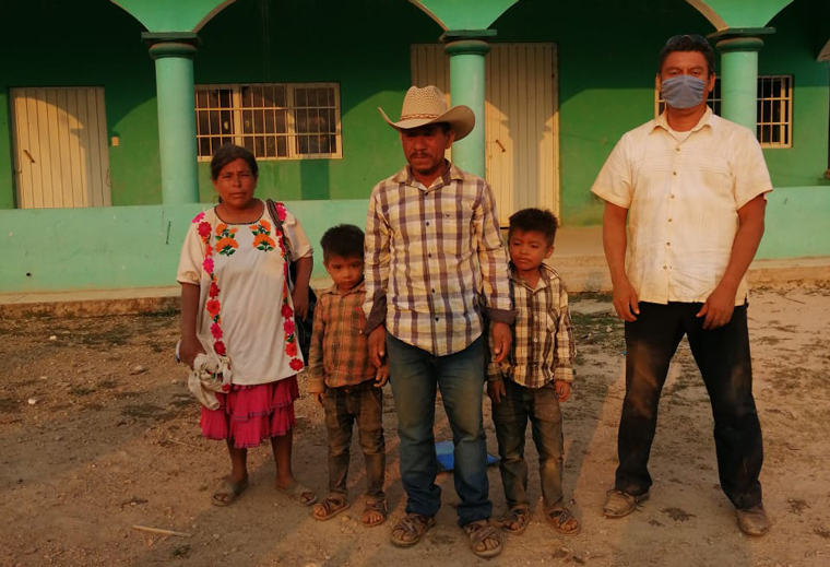 Family of persecuted christians in Mexico
